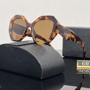 Çerçeve Gözlük Kadın Moda Açık Hava Sporları Seyahat UV400 Plaj Gözlük Klasik St Tasarımcı Güneş Gözlüğü Erkekler Güneş