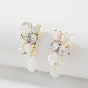 Kolczyki Dangle Retro Vintage Sweet Crystal Shell Baroque Korean Style Kobieta Uch Ear Drop Fashion Biżuteria