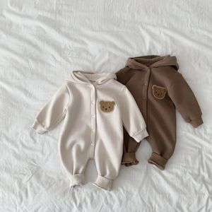 Rompers Autunno e inverno vestiti per bambini Bodysuits Oneveling Assistenze abiti per pile orso vestiti nati nati per bambini ragazze 231013