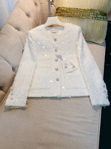 2023 Autumn White Solid Color Sequins Tweed Jacket Long Sleeve Round Neck Buttons Single-Breasted Jackets Coat Short Outwear O3O116636