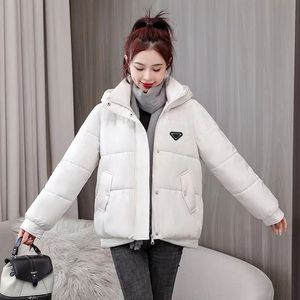 Designer women's new winter jacket, outdoor sportswear, high-quality windproof jacket, long sleeved jacket, warm cotton casual