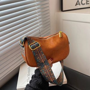 Akşam Çantaları Kadınlar İçin Crossbody 2023 Vintage Moda Trendi Küçük Deri Tasarım Yastığı Omuz Çantaları ve Çantalar 231013