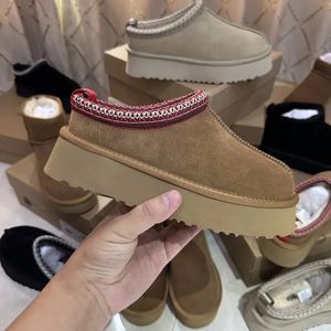 Ugslies Austrias Tazz Tasman Platform Slippers Man Widen Uggslie Snow Boots暖かいFunkette Uggd Fashion Classic Ultra Mini Disquette Shoes Ankle Booties