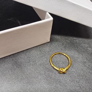 2023 Nuovi popolari anelli di nozze Celi designe Arc de Trionphe Piatta per donna Adatto per gli stili europei e americani Fashion Luxury Engagement Gioielli