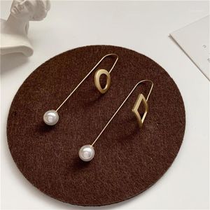 Białe kolczyki Pearl Kobiet Hoop Koreańskie modne kolczyki Nieregularne kolczyki długie Perły Parki geometryczne obręcze Pendientes Mase Jewelry1295o