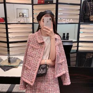 Kvinnorjackor Leioouna Autumn Pink Tweed Kvinnliga kappa för kvinnor kostymer kjol elegant socialit stil kostym tvådelar set chanda209s