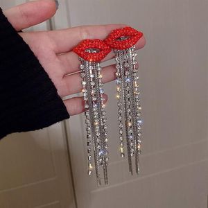 Dangle Chandelier Declaração Brincos para Mulheres Shinning Strass Coração Vermelho Lip Drop Trendy Jewelry Party 2021 Street Fine Gift239H