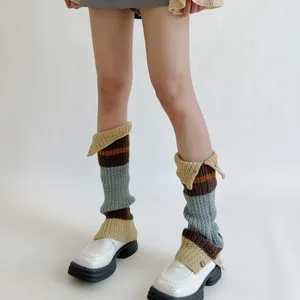 Kadın Socks 2023 Retro Kış Düğmesi Açılış Amerikan Y2K Harajuku Kız Japon Kontrast Renk Kazık Örme Yün Uzun