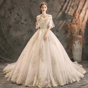 Luxury Lace Wedding Dress Sweep Train Arabic Muslim Off Shoulder Ball Gown Pärlor Brudklänningar Plus Size Brud Party Gowns Robe de Marriage Luxury A Line Wed Dresses