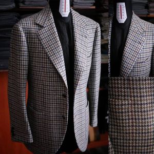 Winter Woolen Plaid Men Suits Wedding Groom Tuxedos Peaked Lapel Business Party Costume Homme Jacket Only One Piece