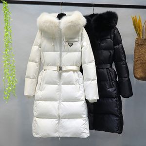 Designer-Jacke aus italienischen Gänsedaunen in mittlerer Länge für Damen, extra großer Daunenmantel mit Fuchskragen, 90 % weiße Gänsedaunen, dicker, warmer Wintermantel für Damen, winddichte Straßenkleidung