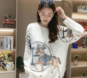 23SS Luxury Sweaters Womens Long Sleeve Rhinestone Horse Pullover Designer Tröja Kvinnliga kläder