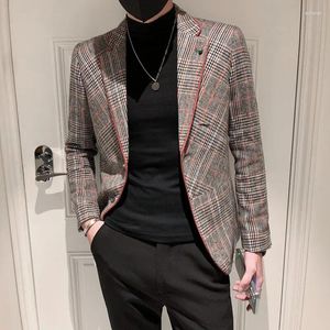 Erkekler takım elbise vintage ekose takım elbise erkekler rahat blazer erkek iki düğme yakışıklı kıyafetler ince fit İngiltere tarzı kareli blazers ceket