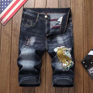 summer Style men Shorts jeans luxury Men denim trousers zipper Dragon pattern hole Straight Shorts jeans for blue and black2881