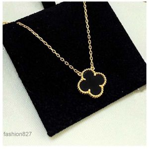 2023 Van Clover Naszyjnik Fashion Flowers Four-Leaf Clover Clee Clee Women Luksusowe designerskie naszyjniki Jewelry3g99