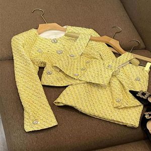 2023 Autumn Yellow Two Piece Dress Sets Long Sleeve Round Neck Tweed Single-Breasted Coat & Square Camisole & Short Skirt Suits Se300G