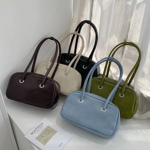 Kvällspåsar blixtlås kvinnors väska koreansk designer middle kvinnlig kuddlåda handväskor högkvalitativa pu läder damer axel hel försäljning 231013