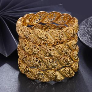 Bangle 4 Pçs / lote Top Quality Dubai Gold Color Bangles para Mulheres Vintage Noiva Pulseira de Casamento África Árabe Jewelry287f