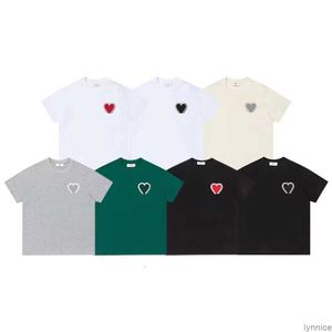 Designer Amisweater Camiseta Top Homens Mulheres AM EU Verão Manga Curta Tees Coração Bordado Logotipo Confortável Mens Casual T-SHIRT