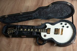 Paul Studio - Alpine White with Gold Hardware - Guitar Electric