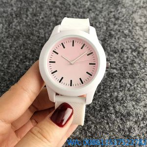 Digital Watch Fashion Unisex zegarki Krokodile Kwarcowe zegarki dla kobiet mężczyzn unisex z zwierzęcą dilikodem silikonowy pasek z czasem gorące zegarki Wysoka jakość