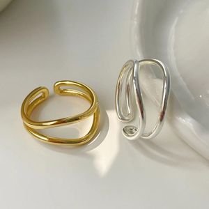 Cluster Rings Simple S925 Серебро регулируется для женской модной волны, открываемая вечеринка по случаю дня рождения ручной работы
