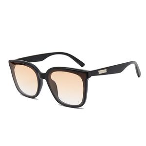 Sonnenbrille für Damen, High-End-Gefühl zum Abnehmen, großer Rahmen, rote Mesh-Sonnenbrille, trendiges Fahren für Herren, UV-beständige Designer-Sonnenbrille