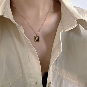 Pendant Necklaces 2023 Classic Black Square Moon Necklace For Woman Korean Fashion Jewelry Girl's Sexy Stainless Steel Clavicle Chain