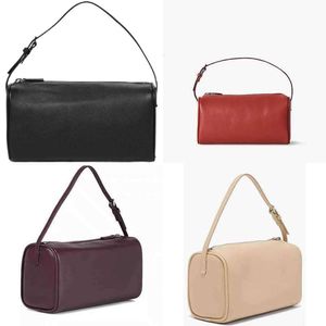 Row Handbag Leather Therow Pencilバッグシンプルなデザイナーバッグ90Sカウレザーペンホルダーミニ脇の下ソリッドファッションクラシックトートバッグR5642540