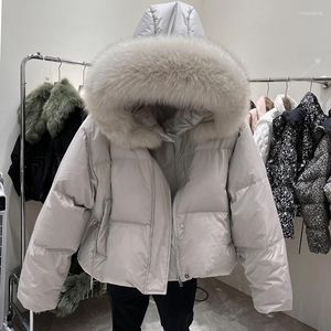 Женские плащи 2023, женские зимние модные куртки на белом утином пуху, женские короткие свободные пальто с натуральным большим меховым воротником и капюшоном