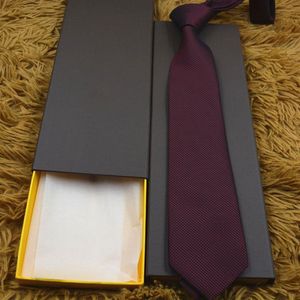 Męski list z wiązaniem jedwabiu krawat druk drukujący na przyjęciu Wedding Projekt mody z pudełkiem L889259Q