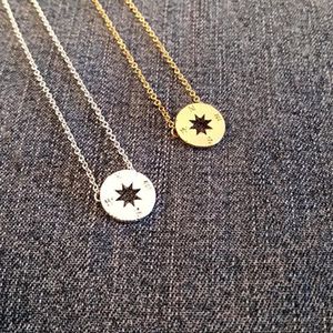 Gold Silver Rose Gold Small Compass Halsband Pendant Charm för kvinnor Män South Direction Necklace Disc Circle Diskhalsband mynt253q