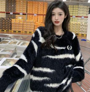 Parisisk designer tröja kvinnor päls high-end förtjockad mink veet topp crewneck broderi svart lös plus size s-2xl