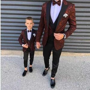 2021 Nowy Burgundowy wzór chłopca garnitury męskie Slim Fit Brooms Tuxedos Peaked Lapel Formal Blazer Kid PROM PROJE PANTY X092304