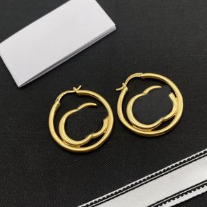 The designer designed elegant and exquisite earrings suitable for women's fashion as an anniversary Halloween Christmas gift box gift