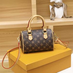 Kissentasche Umhängetaschen Umhängetasche Zylindertasche Netizen Beliebte vielseitige Straddle-Tasche Kleine Design-Handtasche