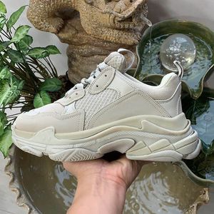 Balenciga designer triples sneaker casual shoes sole bubble bottom platform original mens womens sports famous paris brand outdoor trainers