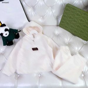Luxo crianças designer outono bebê fatos de treino define tamanho 100-150 cm 2pcs meio zip hoodie e carta logotipo calças jacquard set01
