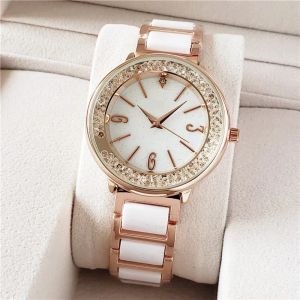 2023 de alta qualidade três séries de agulhas luxo mens relógios 38 mm tamanho relógio de quartzo designer relógios de pulso top marca moda pulseira de aço menina ornamento