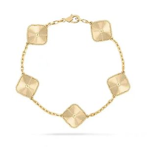 Pulseiras de designer Van Clover Pulseira Four Leaf Clover 18K Gold Love Bangle Pingente Espumante Cristal Diamante para Mulheres Menina Casamento Dia das Mães Jóias com caixa