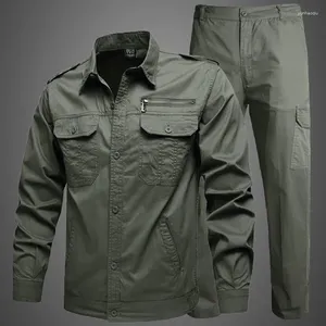 Tute da uomo Abbigliamento da lavoro primaverile Set Tattiche da uomo Camicie da combattimento in cotone militare e pantaloni cargo Verde militare Abiti larghi causali Estate