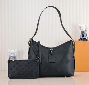 Womens Designer Bag Tote Bag Luxurys Carryall Handbags Classic Black Embossed Flowers Letter Underarm Bag Top-quality Leather Woman Fashion Zipper Makeup Purse