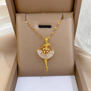 Collane con pendente 12 pz/lotto Acciaio Inossidabile Color Oro Zircone Balletto Ragazza Collana A Catena Per Le Donne Del Partito Gioelleria Raffinata E Alla Moda Regalo All'ingrosso