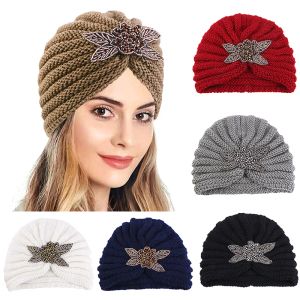 Nya kvinnor vinter stickad turban hatt bohemia muslimska hijab halsduk huvud wraps hatt ull motorhuven mössa fast färg varma vinterkapslar