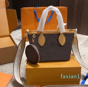 El çantası Orijinal Model Donanım Klasik Crossbody Çanta Yuvarlak Cüzdan Messenger Çantası