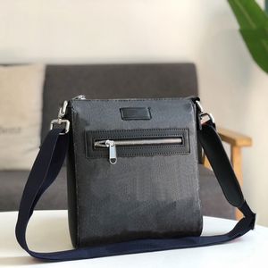 Desihner axelväskor Cross Body Mens Luxury Handväskor Tre stilarbete Utomhus Fritid Purses Back Zip Pocket Messenger Bag Designer Bag AA519