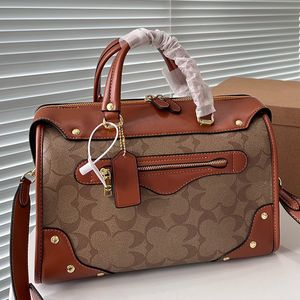 Clutch Luxury Bag Designer Tasche Handtasche Frauen Crossbody Taschen Männer Boston Kissenbeutel Kapazität Reisen Einkaufsbeutel Marke Leder Griff Handbeutel Briefbeutel Brieftasche Brieftasche