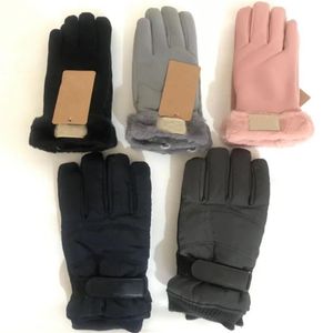 Luvas de imitação de inverno personalizadas de alto grau para homens e mulheres com linda bola de pele esporte ao ar livre à prova d'água couro quente cinco dedos mit2827