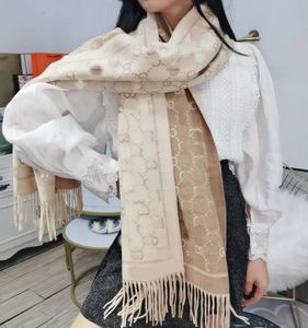 Stylish Women Cashmere Scarf Designer Letter Printed Scarf With Tags Autumn Winter Tassel Shawls Warm Long Scarf No Box