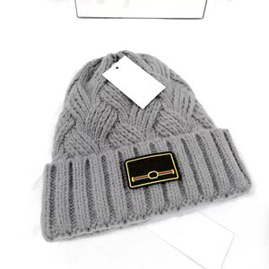 GGDESIGNER BEANIE Luxury Beanie Knitwear Hat Temperament Mortile Beanie Sticked Hat Warm Letter Design Hat Christmas Gift Mycket trevlig hatt 24 färger